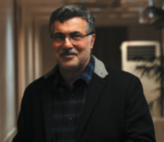 کتاب پیشکسوتان جراحی عروق ایران (فصل سوم): دکتر محمدرضا ظفرقندی